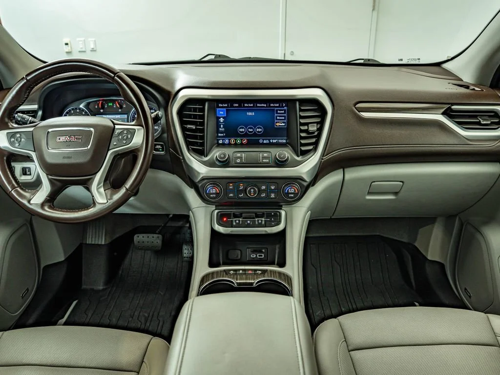 Used 2020 Satin Steel Metallic GMC SLT image 28