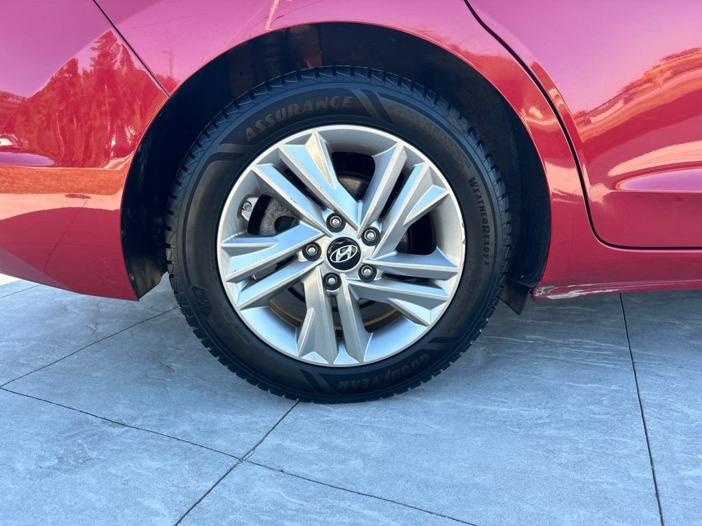 Used 2019 Red Hyundai Value Edition image 5