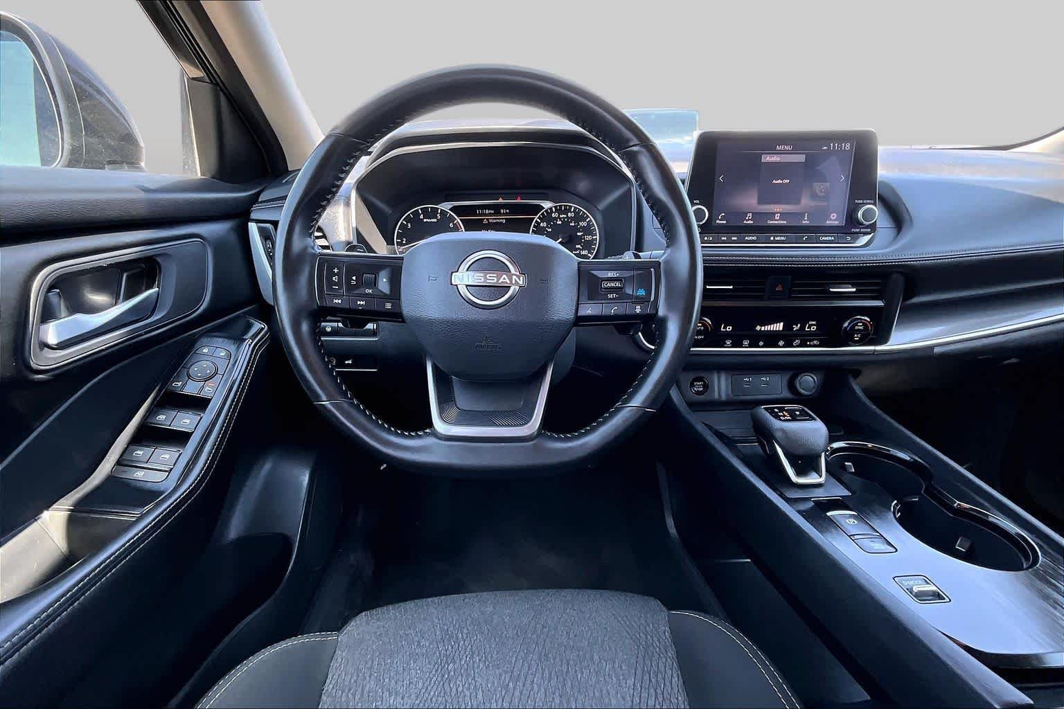 Used 2025 Super Black Nissan SV image 6