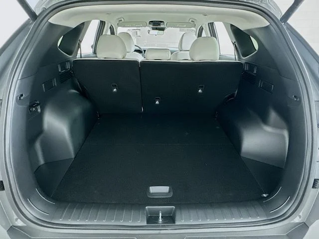 New 2026 Hyundai TUCSON SEL Plus