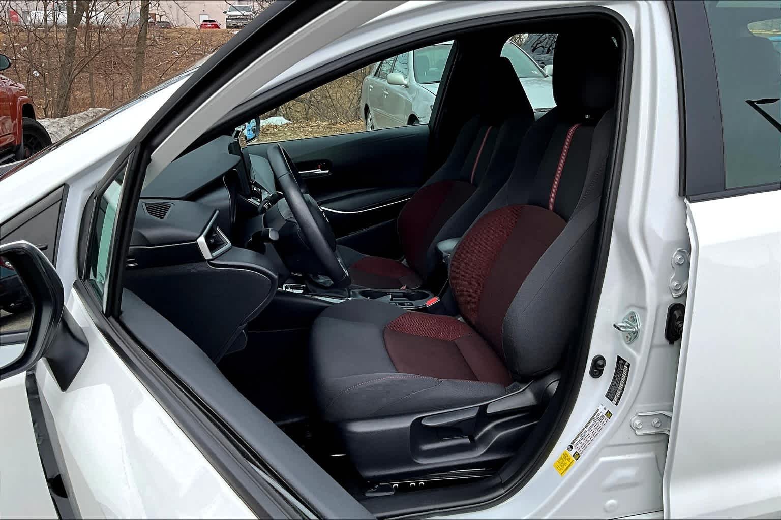 Used 2024 Ice Cap Toyota SE image 8