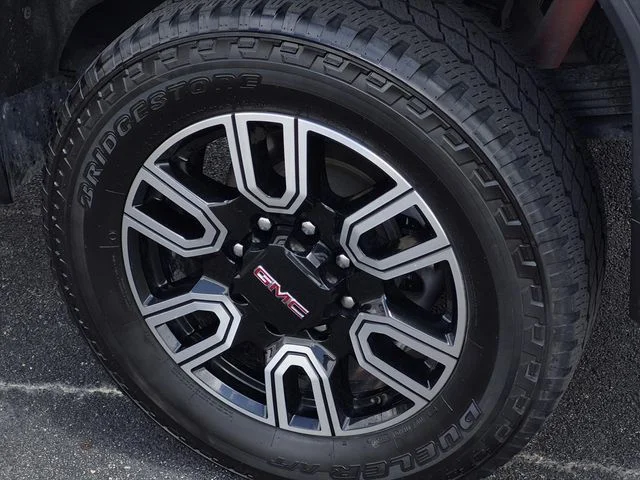 Used 2022 Onyx Black GMC AT4 image 6