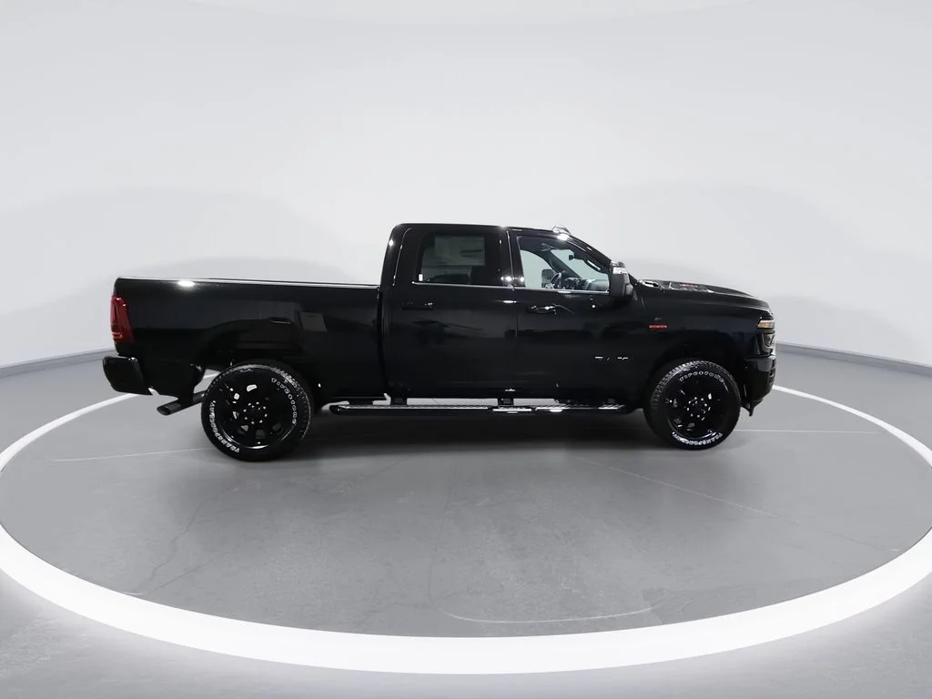 2026 RAM 2500 Laramie - Photo 9