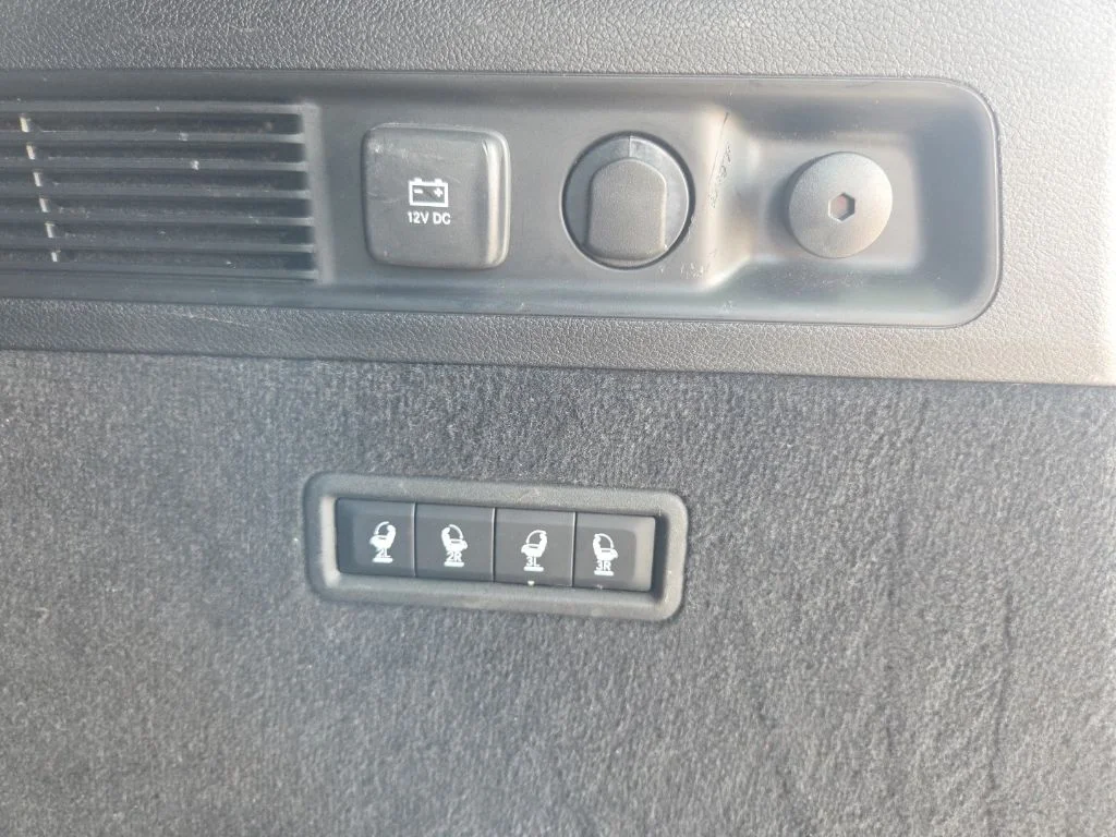 2023 Jeep Grand Wagoneer Series II - Photo 28