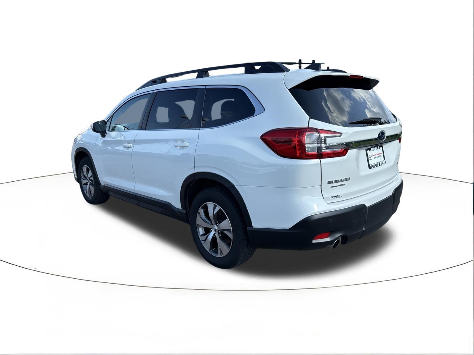 Used 2025 Crystal White Pearl Subaru Premium image 5