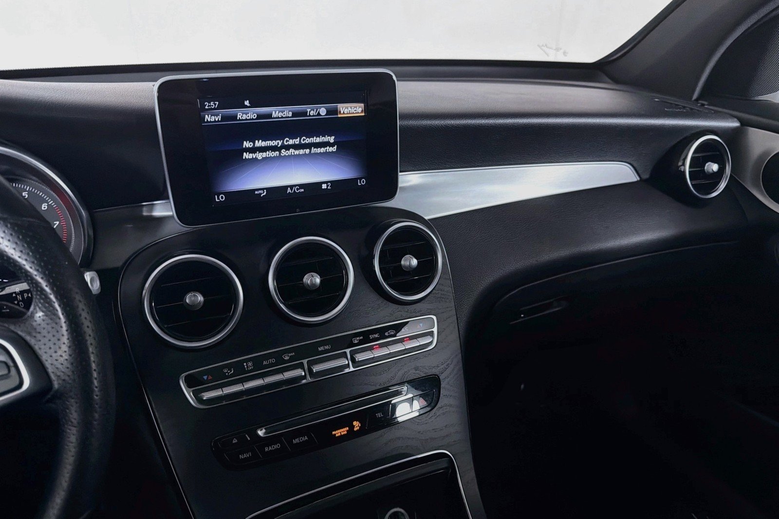 Used 2019 Mojave Silver Metallic Mercedes-Benz 300 image 21