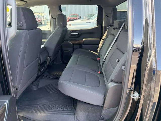 Used 2021 BLACK Chevrolet RST image 28