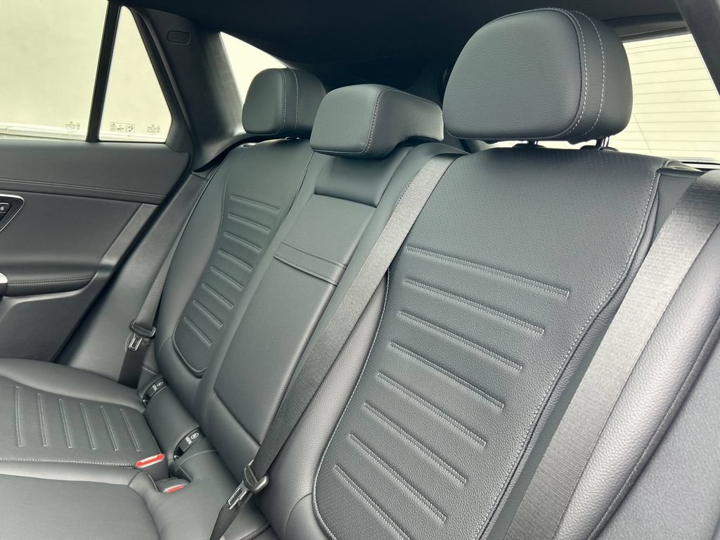 New 2026 Polar White Mercedes-Benz GLC 300 image 62