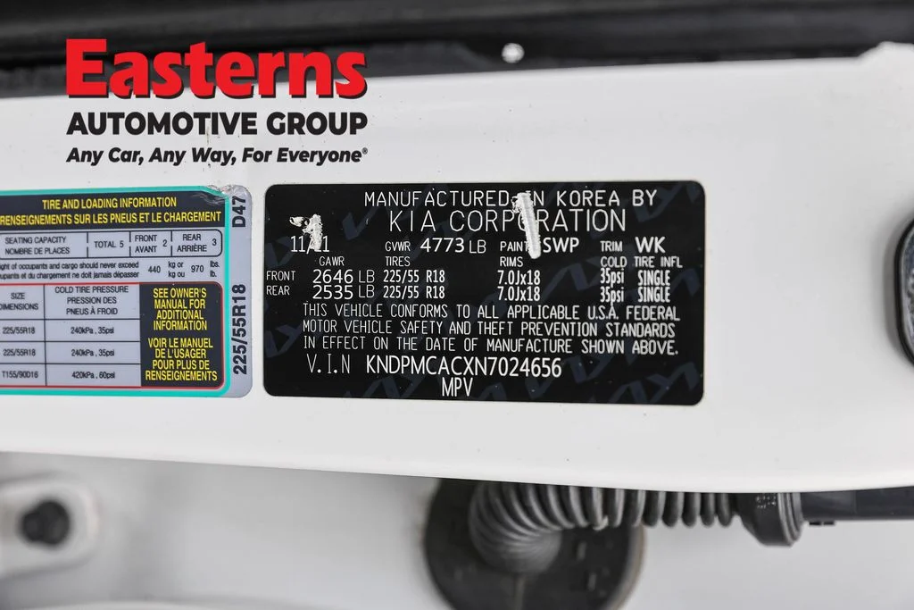 Used 2022 White Kia LX image 35