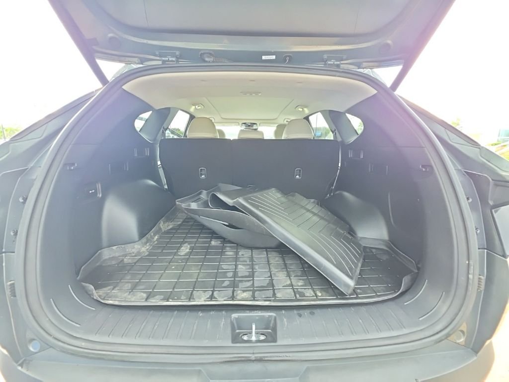 Used 2022 Gray Hyundai Limited image 21
