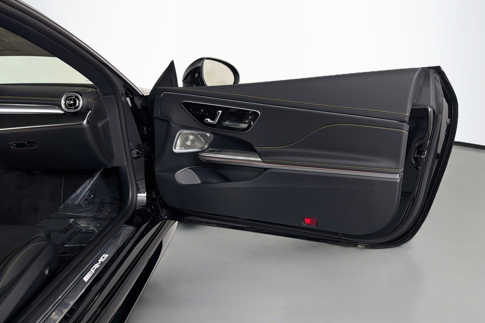 New 2026 Obsidian Black Metallic Mercedes-Benz AMG® CLE 53 4MATIC+ Coupe image 23