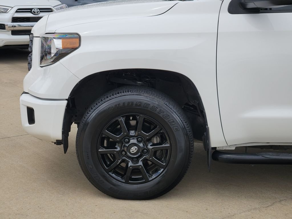 Used 2020 Super White Toyota SR5 image 8
