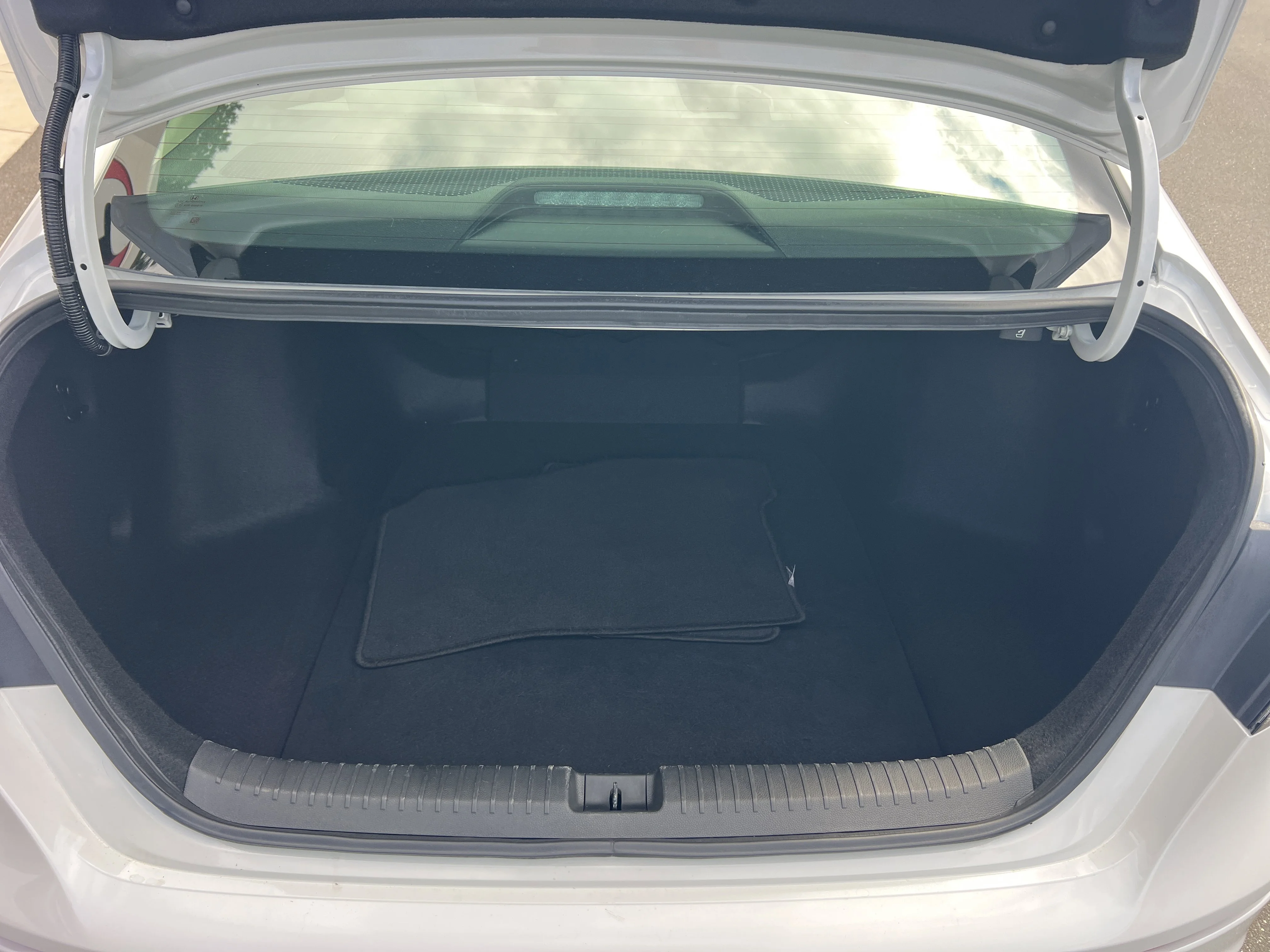 2024 Honda Accord LX - Photo 16