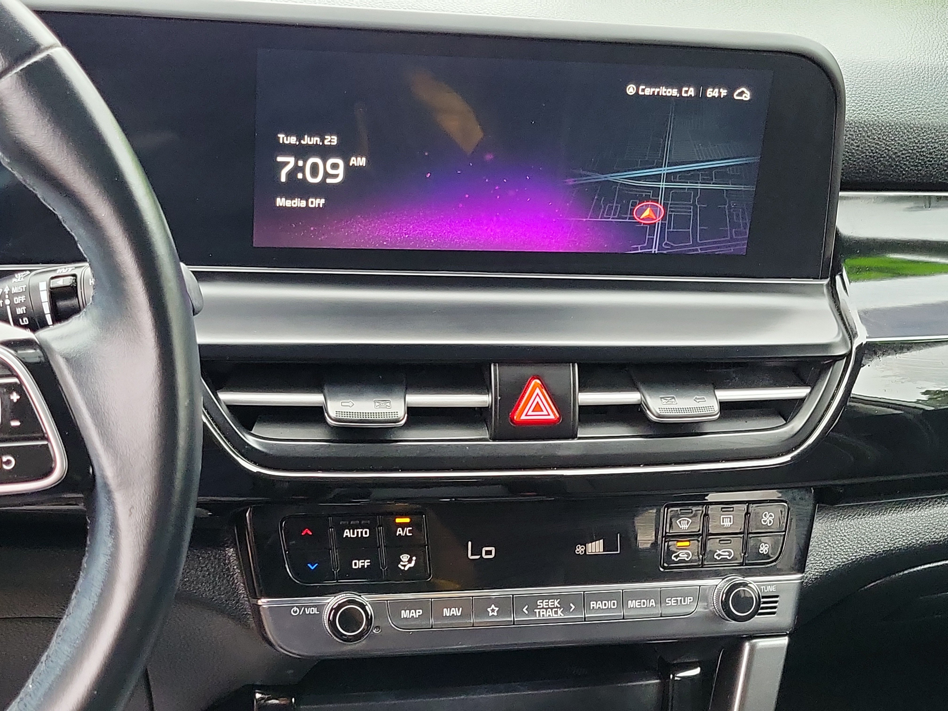 2025 Kia Seltos S - Photo 15