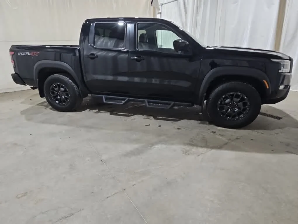 Used 2023 Super Black Nissan PRO-4X image 8