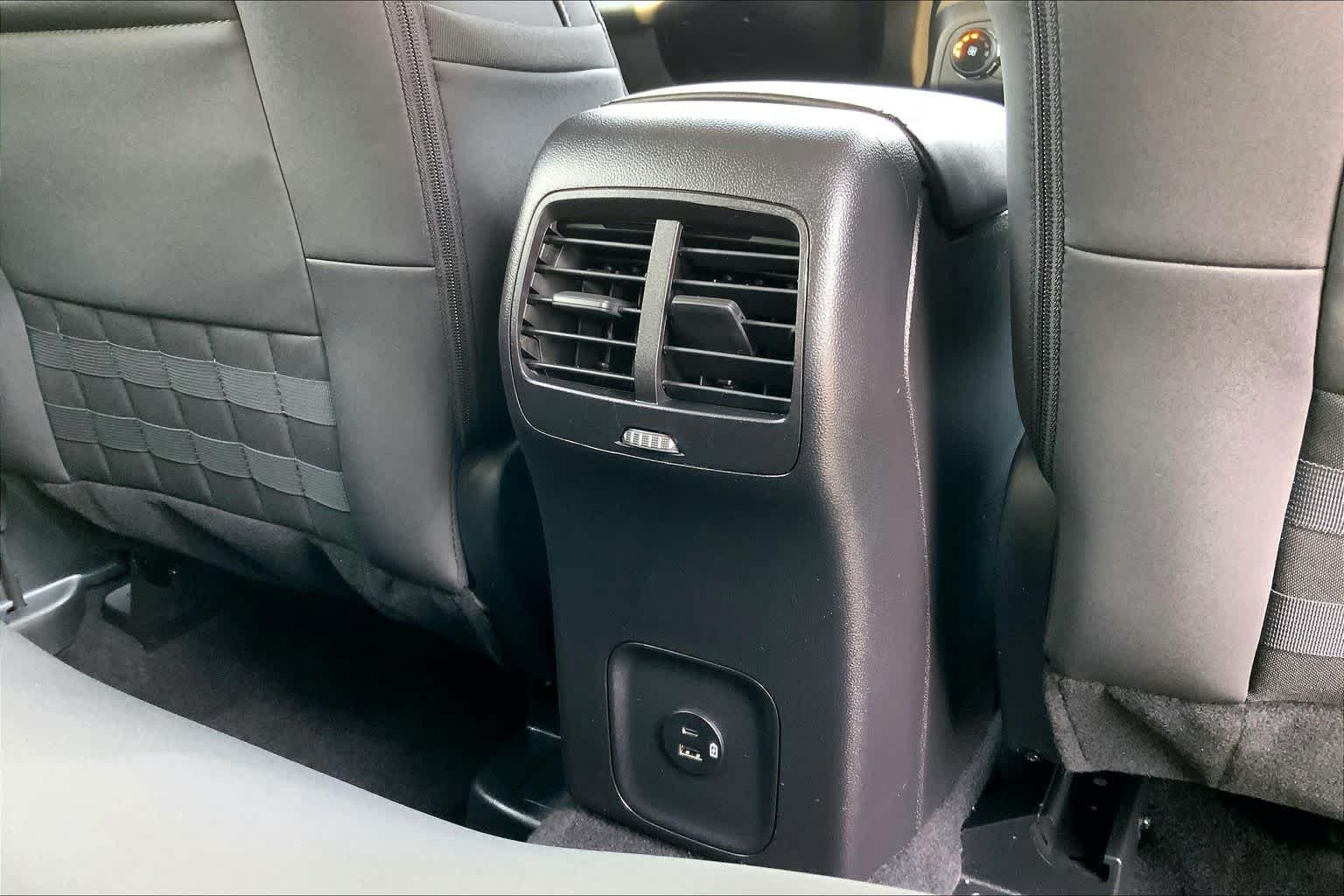 Used 2024 Atlas Blue Ford Big Bend image 35