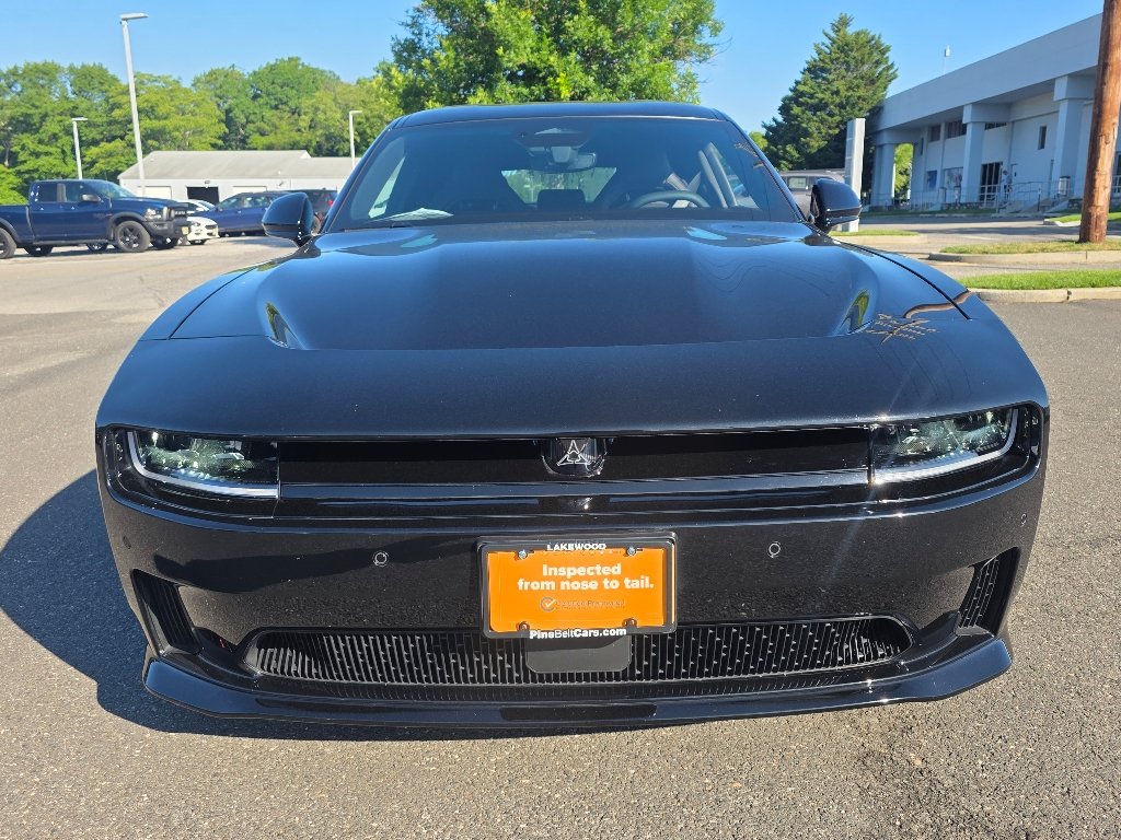 Used 2025 Diamond Black Crystal Pearl Coat Dodge R/T Scat Pack image 10