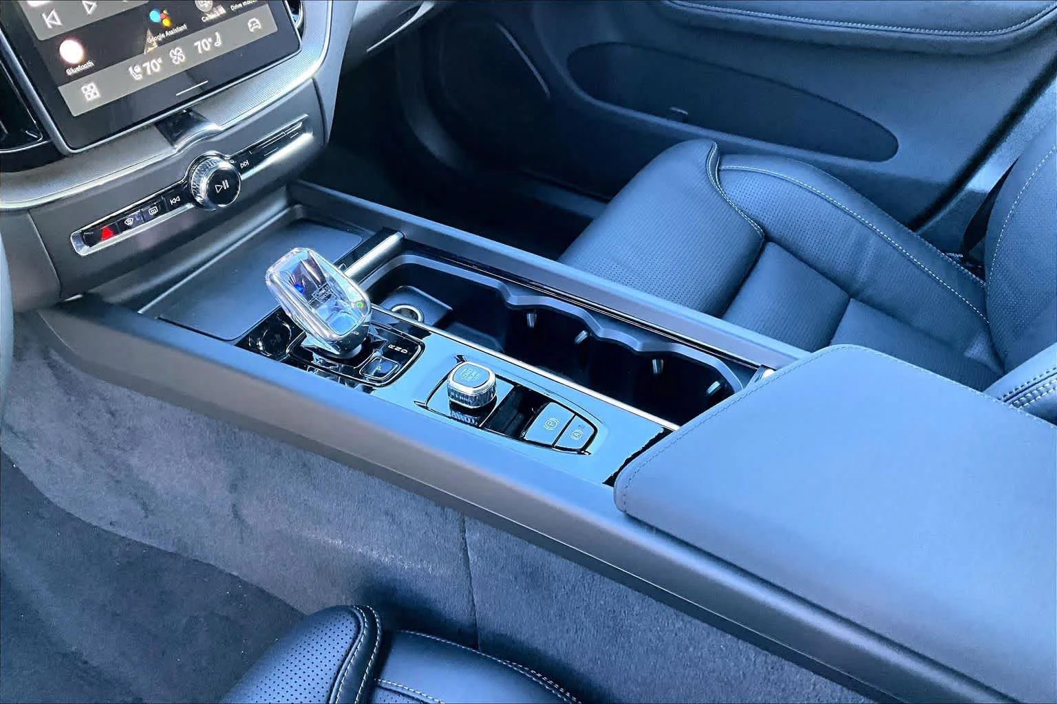 New 2026 Vapour Grey Volvo Ultra image 10