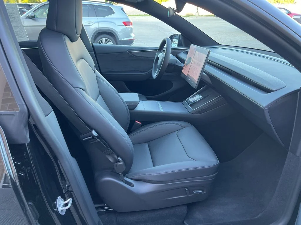 Used 2026 Black Tesla  image 19