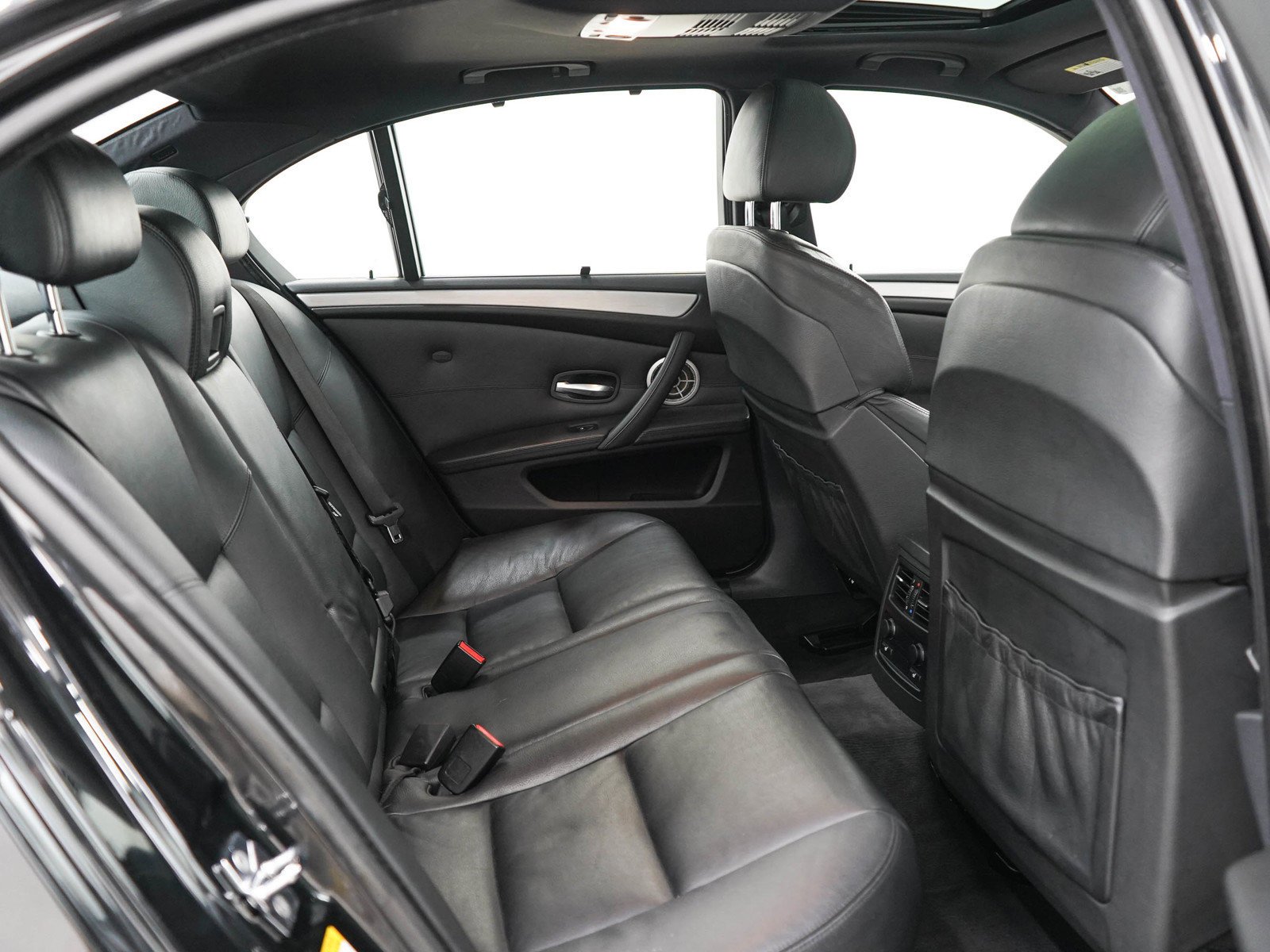 Used 2008 Black Sapphire Metallic BMW Base image 12