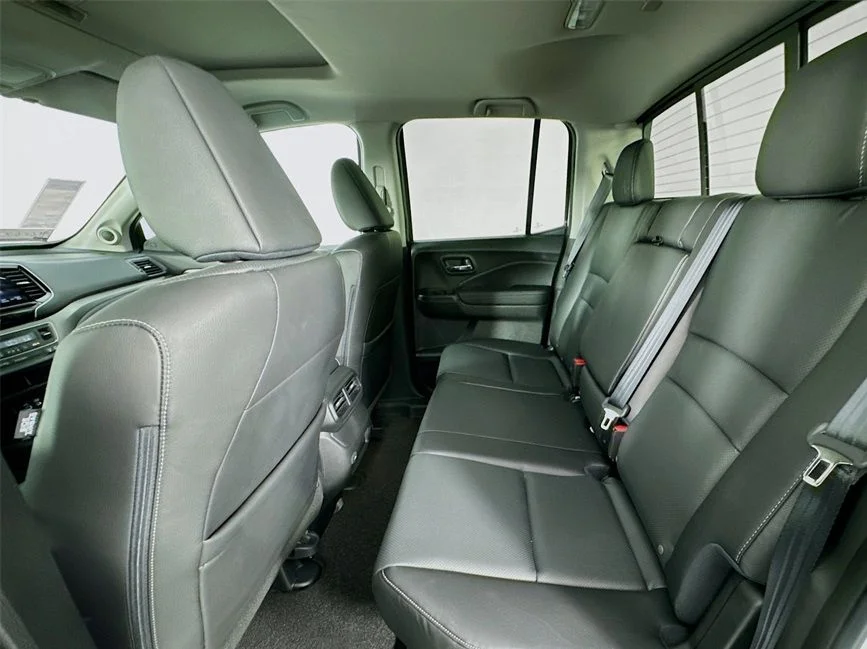 New 2026 Platinum White Pearl Honda RTL image 35