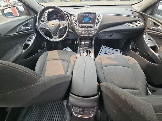 Used 2017 Silver Chevrolet LT image 22