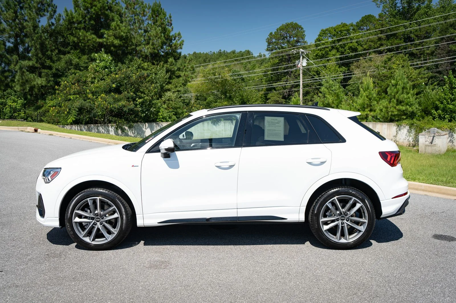 Used 2025 Arkona White Audi Premium image 5