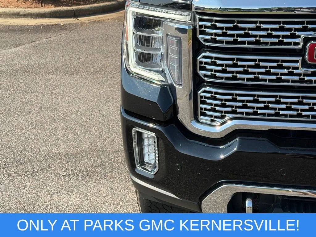 Used 2022 Onyx Black GMC Denali image 10