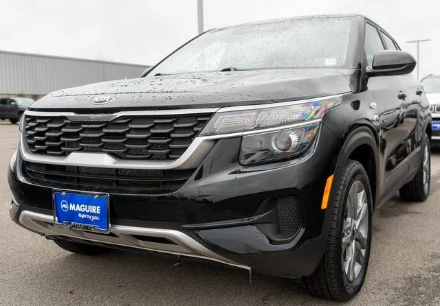 Used 2021 Kia Seltos LX with VIN KNDEPCAA7M7111281 for sale in Seneca Falls, NY