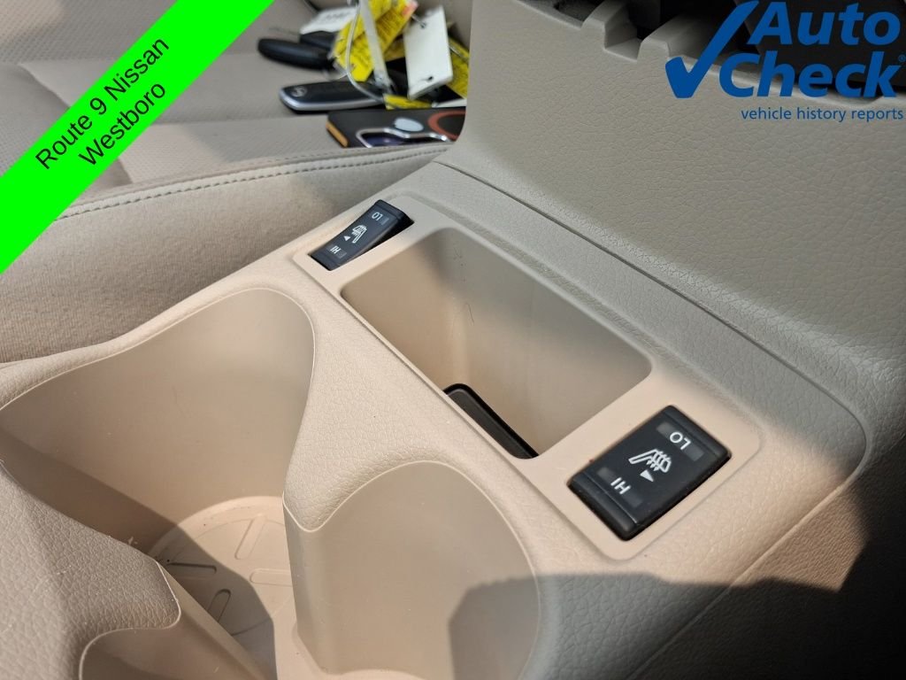 Used 2017 Gray Nissan SL image 19