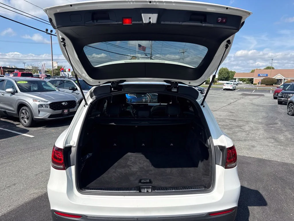 Used 2021 White Mercedes-Benz GLC 300 image 16