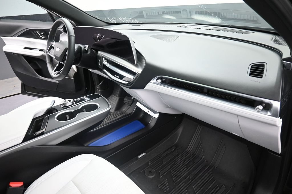 Used 2024 Black Cadillac Luxury image 16