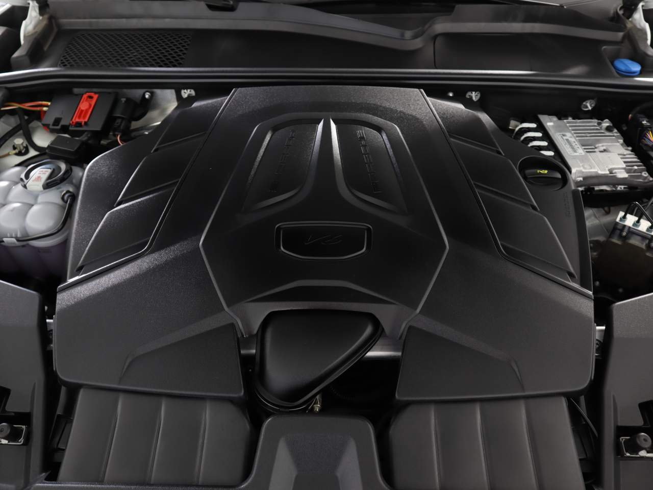 2025 Porsche Cayenne Coupe Base - Photo 24