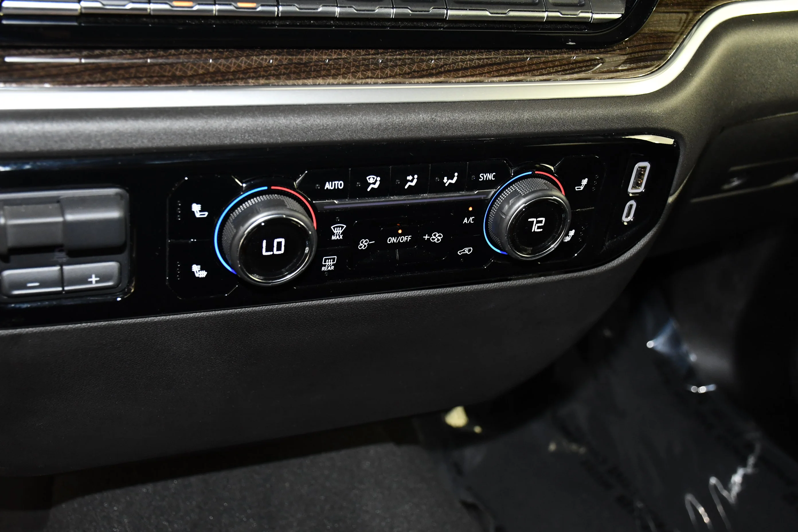 Used 2026 Riptide Blue Metallic Chevrolet RST image 30