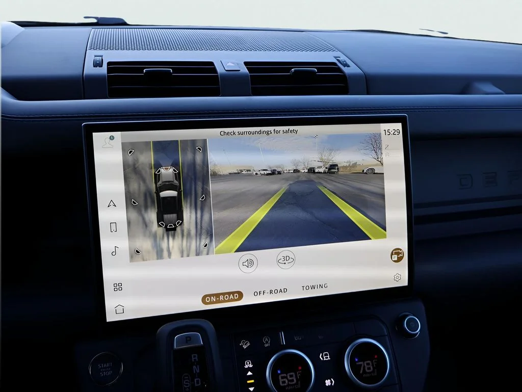 New 2026 Tasman Blue Land Rover X-Dynamic SE image 23
