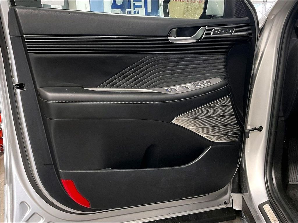 Used 2024 Silver Hyundai Calligraphy image 9
