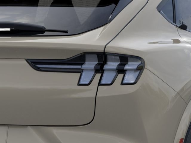 New 2026 Desert Sand Ford Premium image 22