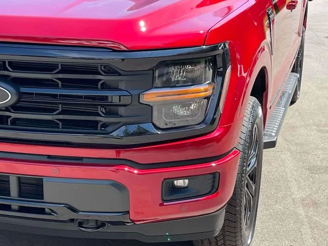 New 2026 Ruby Red Metallic Tinted Clearcoat Ford XLT image 9