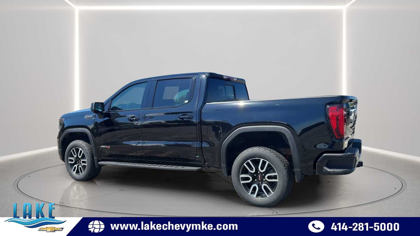Certified Used 2022 Onyx Black GMC AT4 image 7