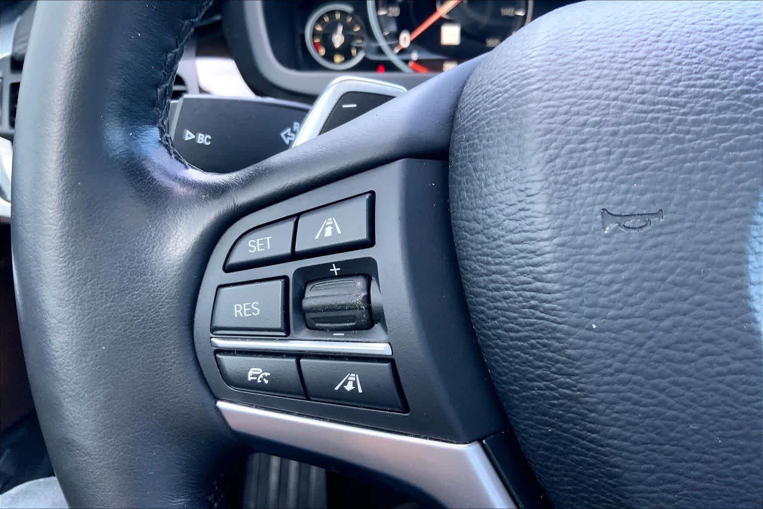 Used 2019 Space Gray Metallic BMW xDrive35i image 23