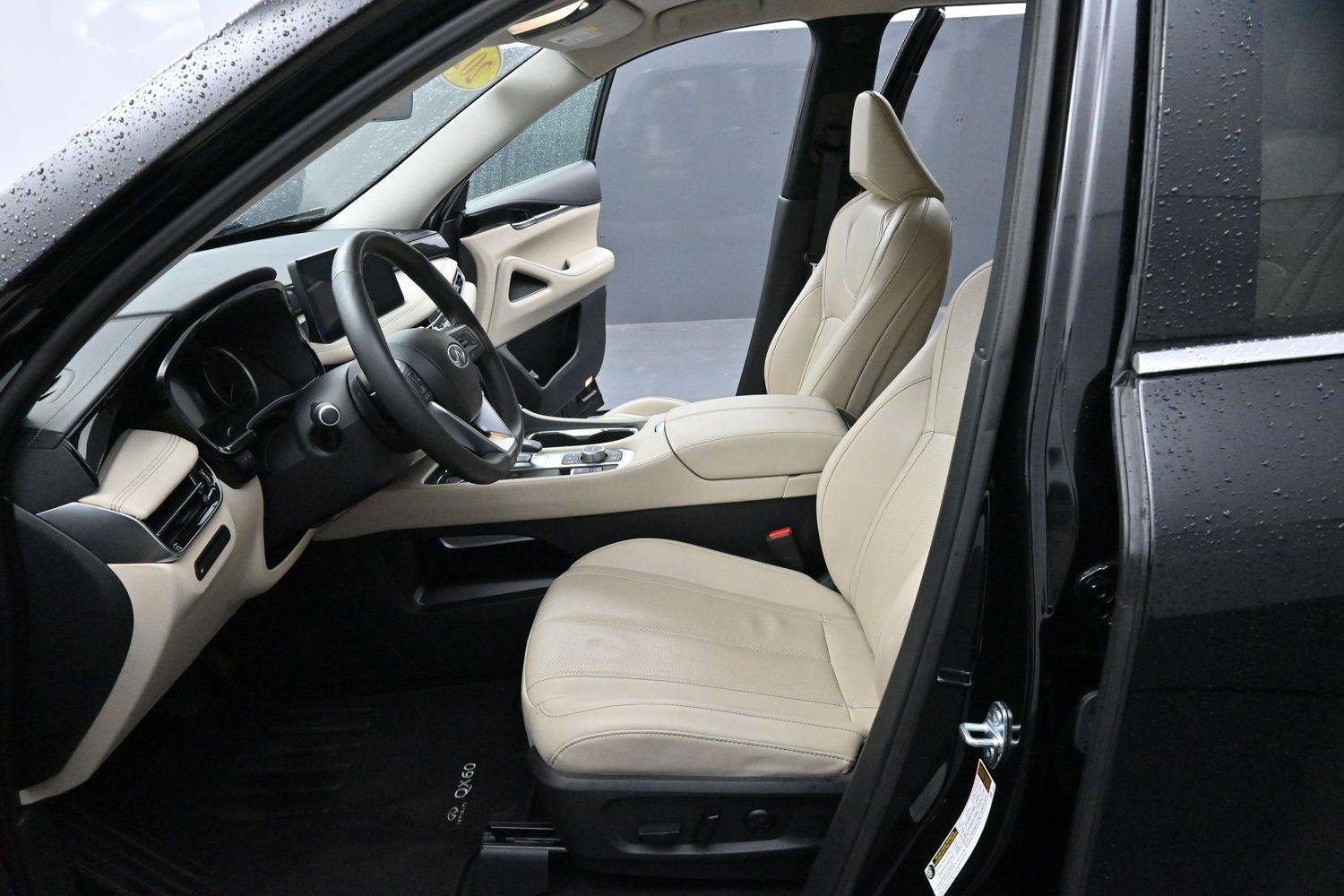 Used 2023 Mineral Black INFINITI PURE image 14