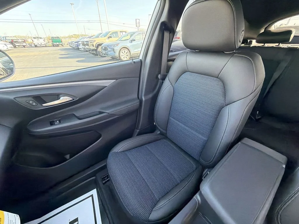 New 2026 Summit White Buick Preferred image 29