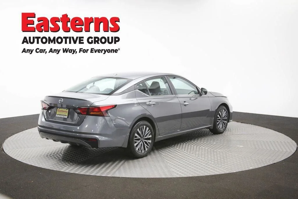 Used 2025 Gray Nissan 2.5 SV image 42