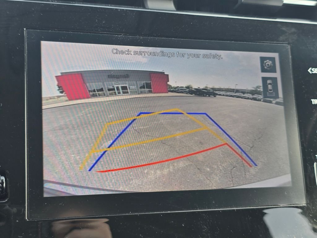 Used 2022 Gray Hyundai SEL image 4