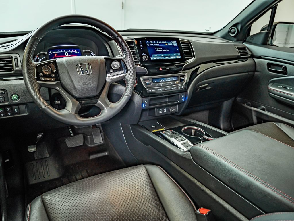 Used 2024 Platinum White Pearl Honda Black Edition image 31