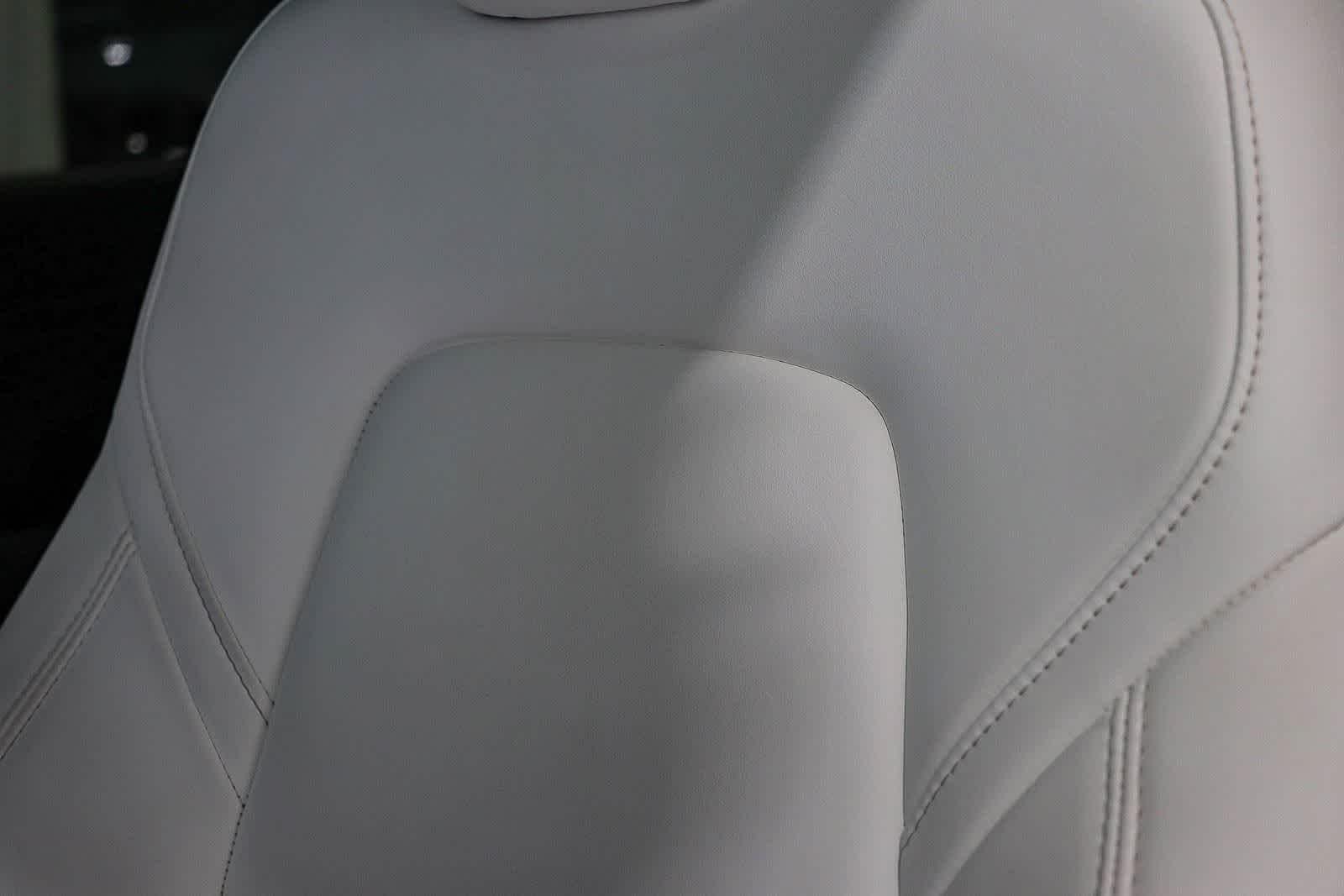 Used 2023  Tesla  image 26