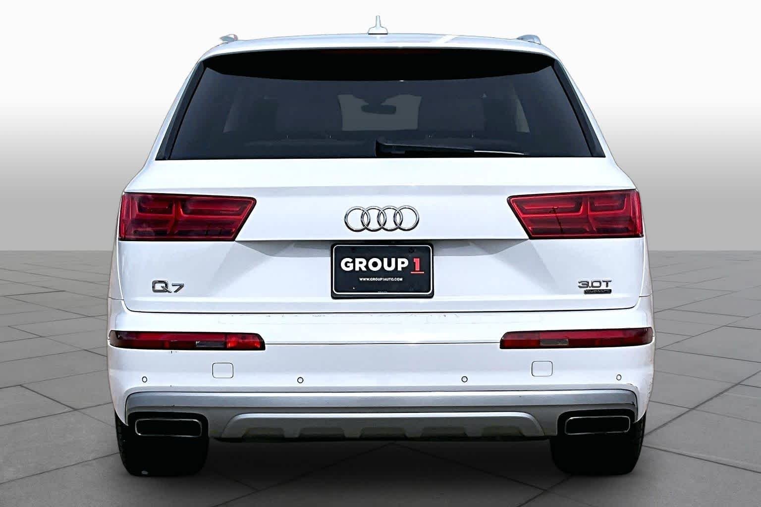 Used 2018 Carrara White Audi Premium image 5