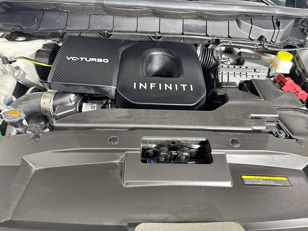 Certified Used 2026 White INFINITI LUXE image 42