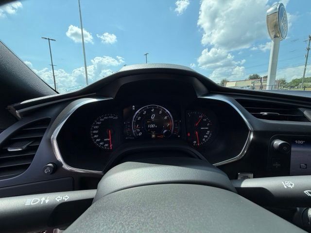 Used 2016 Red Chevrolet Z06 image 17