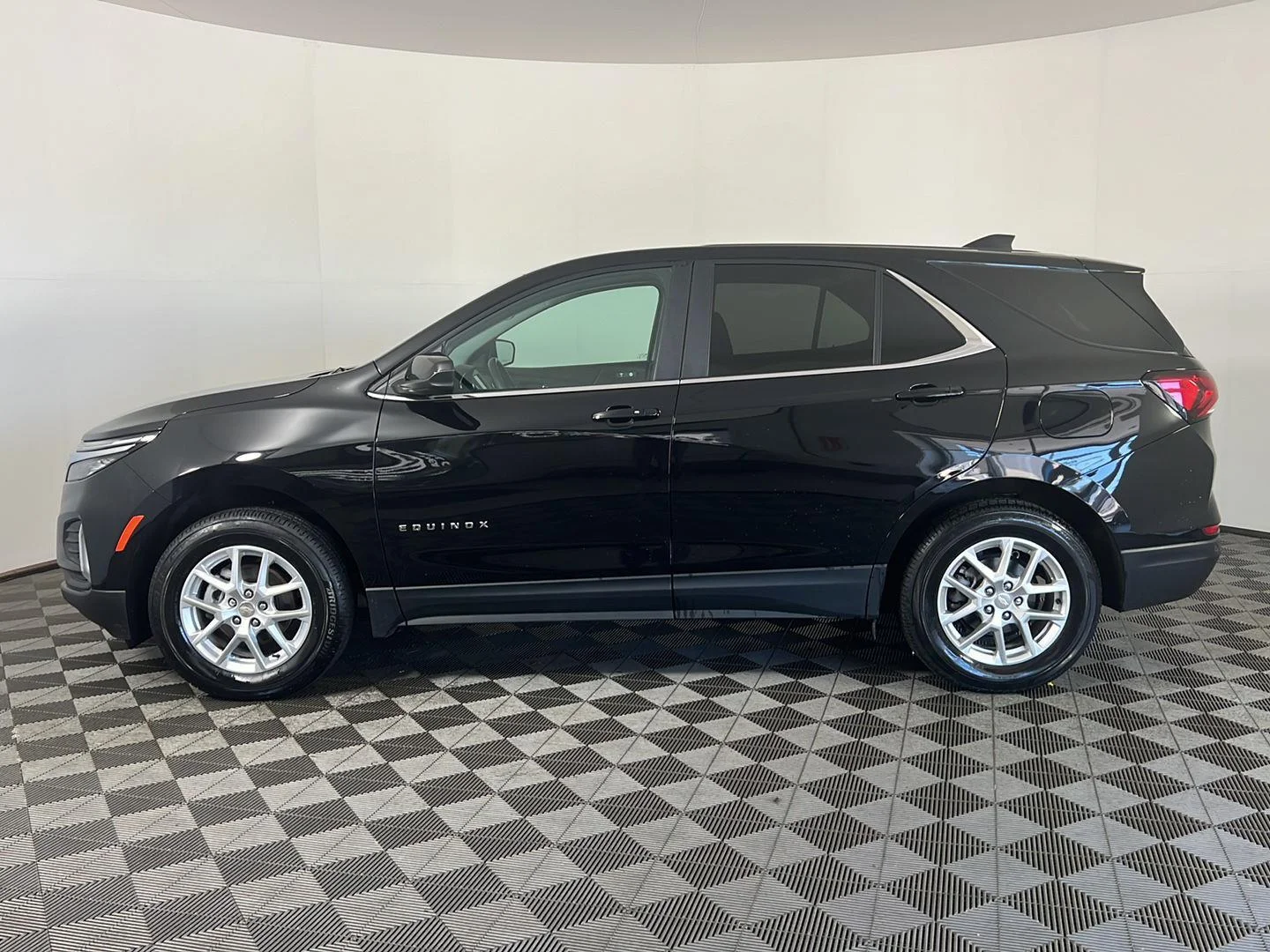 Used 2024 Black Metallic Chevrolet LT image 28
